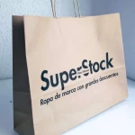 Bolsa personalizada con asa de papel torsionado