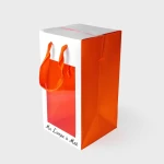 Caja rectangular con asa de tela