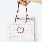 Bolsa de papel personalizada con asa de cordón