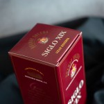 Caja de cartón para licor - Siglo XIX